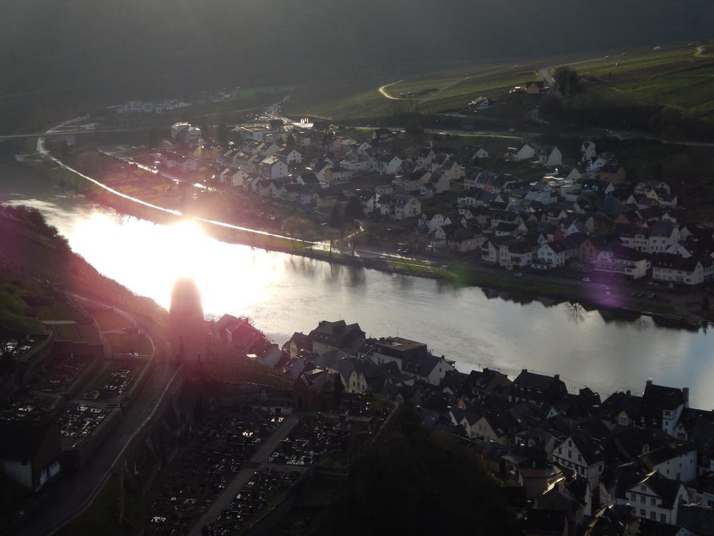 Gaestehaus Am Roemerbad Zell an der Mosel Zewnętrze zdjęcie